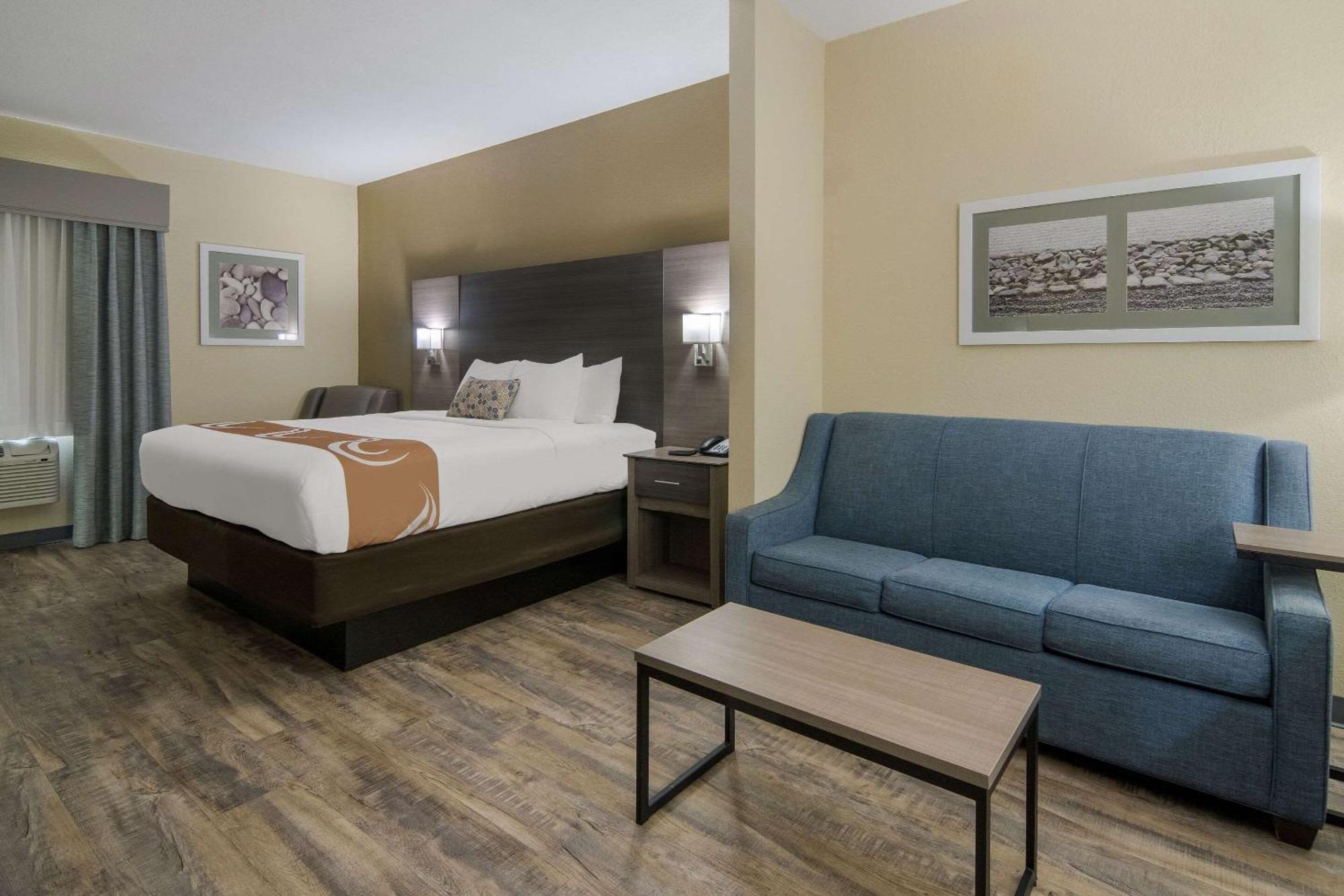 Quality Inn & Suites Roanoke - Fort Worth North Экстерьер фото