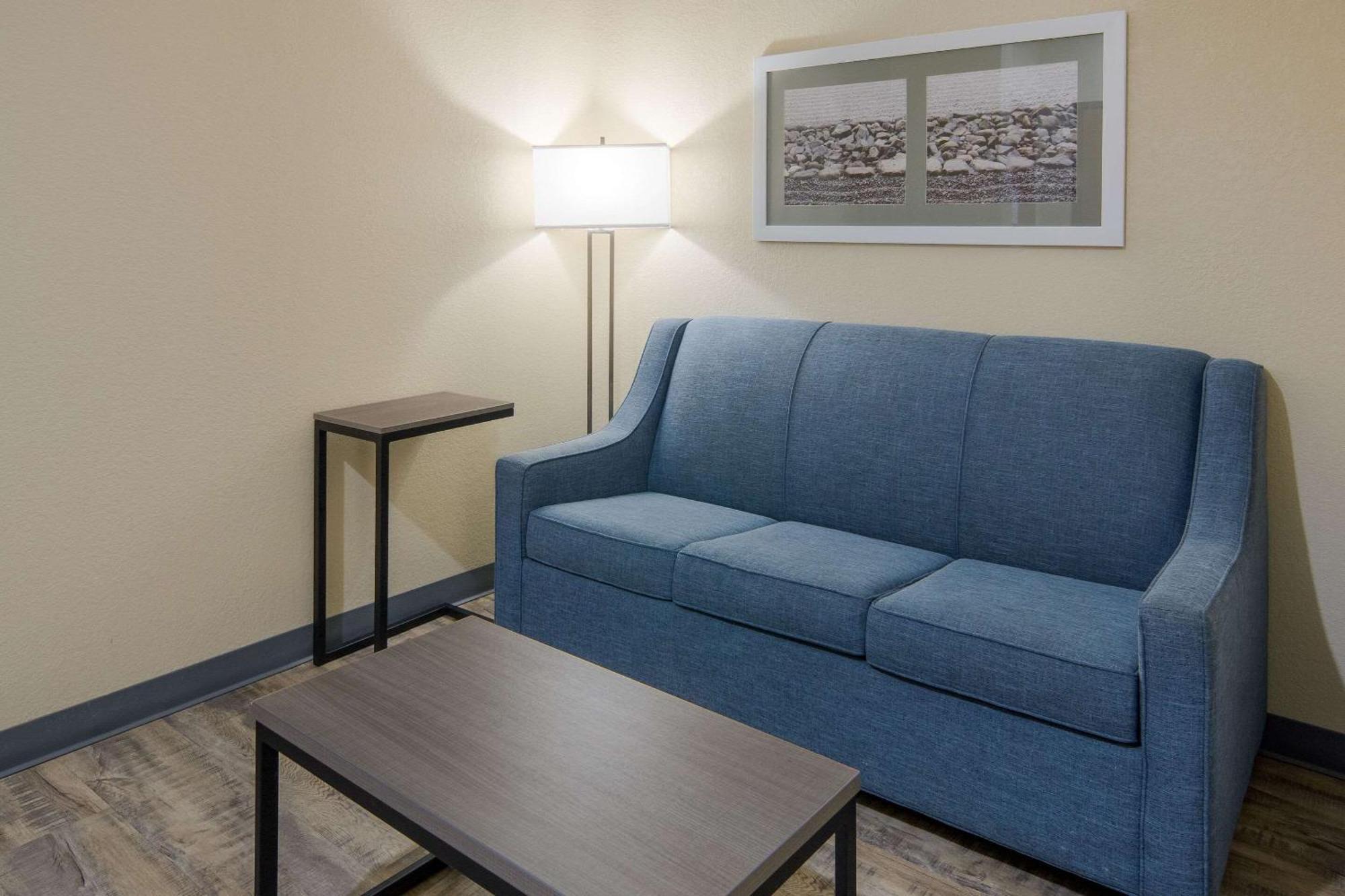 Quality Inn & Suites Roanoke - Fort Worth North Экстерьер фото